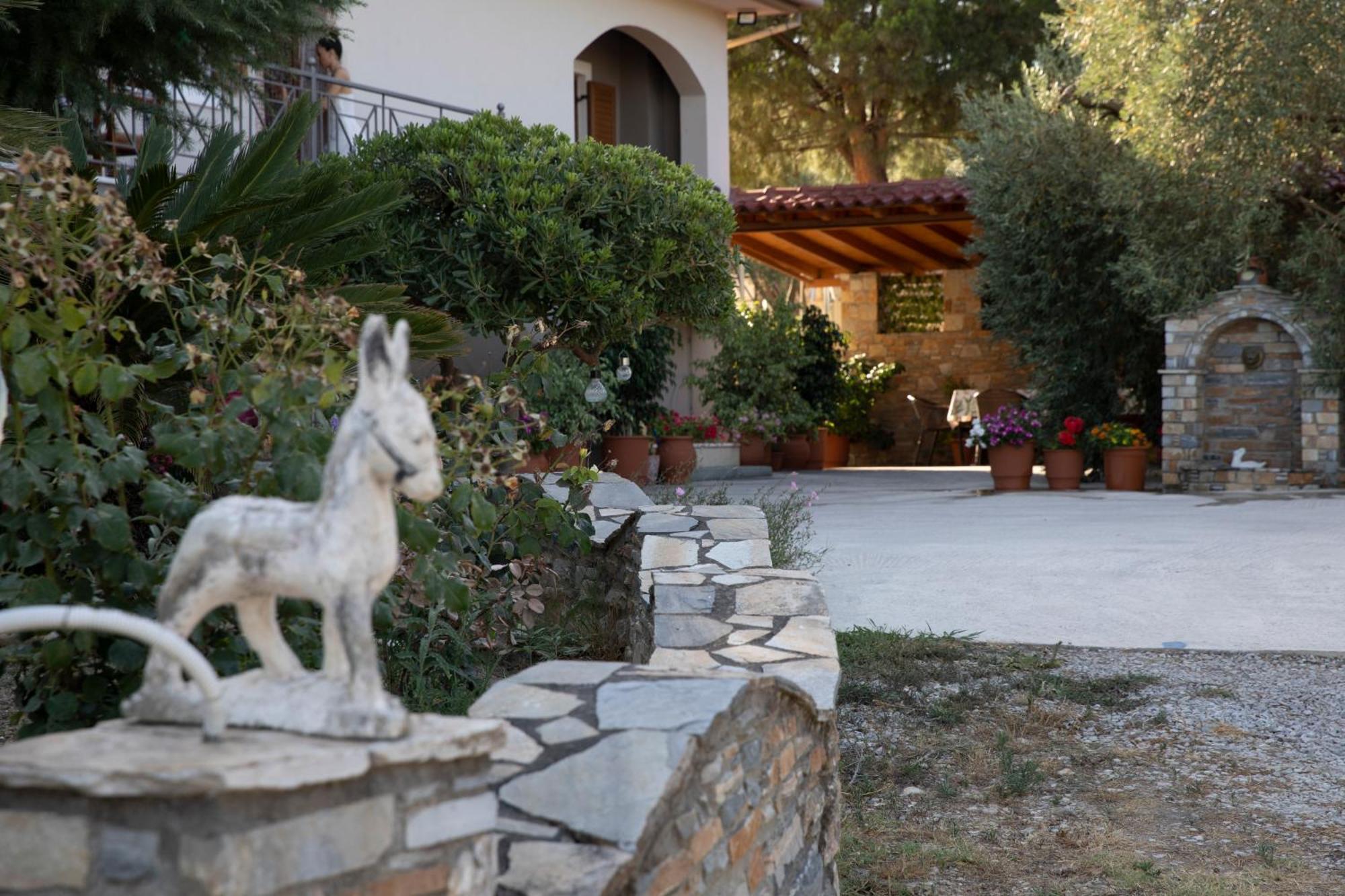 Apartment Viewing Garden Volos Exterior foto